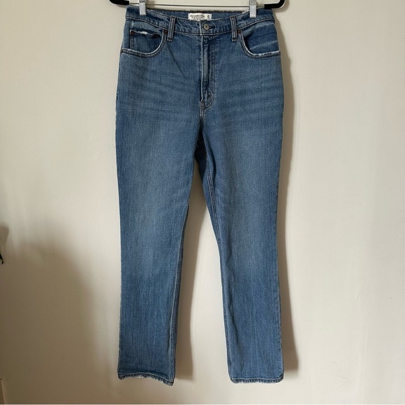 Abercrombie & Fitch Ultra High Rise 90's Slim Straight Jeans, Size 30/10 - Picture 4 of 9